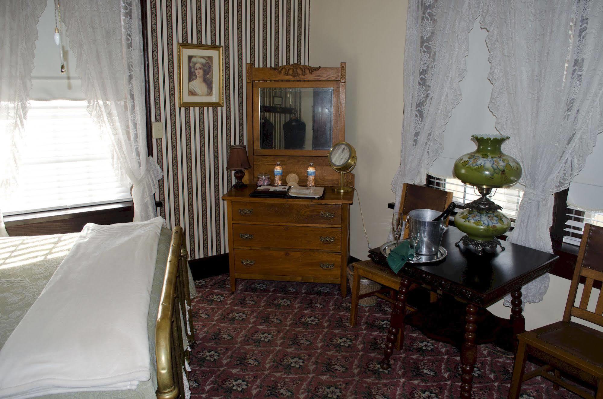 The National Hotel Jamestown Buitenkant foto